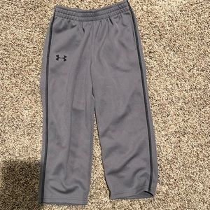 Kids Under Armor athletic pants